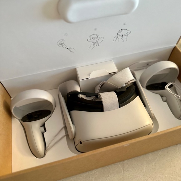Oculus Quest 2 - Picture 4 of 4
